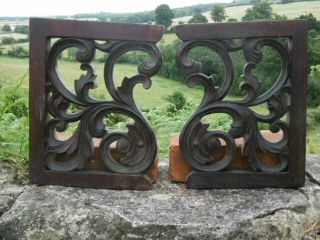 Pr 19thc OAK CARVED ACANTHUS SCROLLED BRACKETS/CORBELS 2