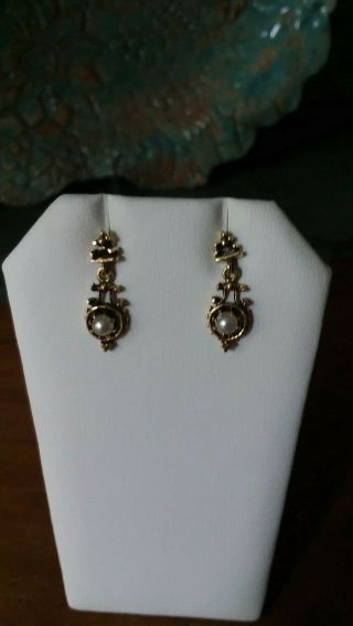 Lovely 14kt Yellow Gold Pearl Pierced Earrings