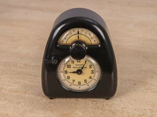 Isamu Noguchi Time Measured Hawkeye Clock And Kitchen Timer