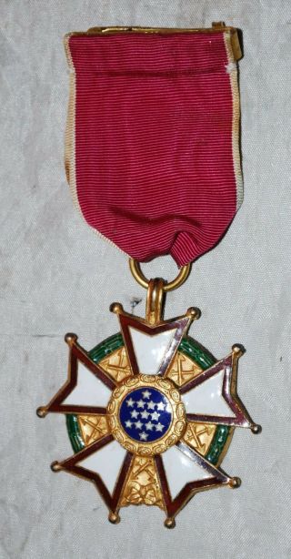 Scarce Ww2 Era Us Legion Of Merit Numbered Wrap Brooch