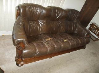 Vintage 1991 German Leather Couch,  Love Seat and Single Chair Solid Oak Frame 6
