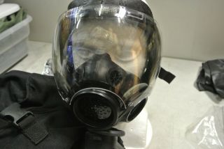 Msa Millenium Gas Mask Black Medium W/bag And (sp5015)
