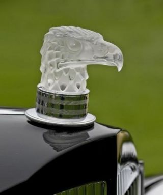French Art Deco ' Eagle Head ' Frosted Bohemian Glass Car Mascot Figurine 3