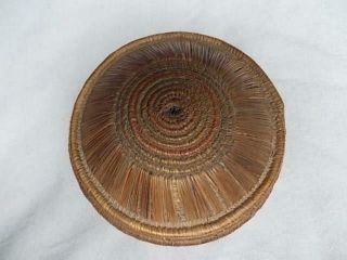672 / EARLY 20TH CENTURY AFRICAN HAND WOVEN BASKET WITH LID 4