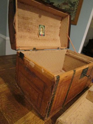 Antique hump back doll trunk. 6