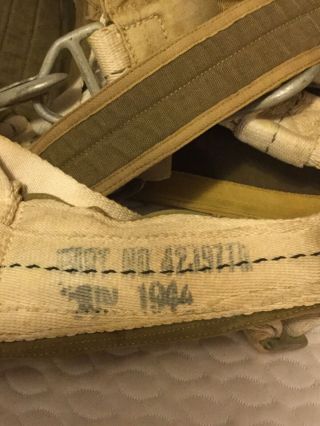 Rare WWII Paratrooper T - 7 Parachute Pack And Silk 4