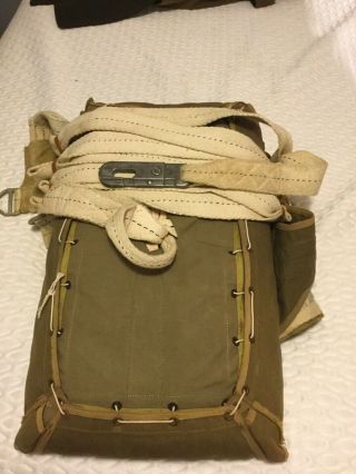 Rare WWII Paratrooper T - 7 Parachute Pack And Silk 9