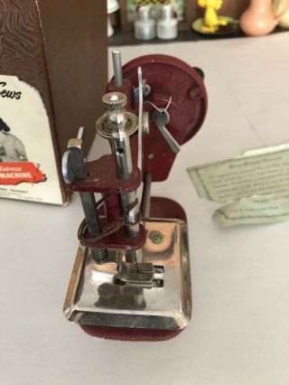 Vintage Childs Sewing Machine Stitch Mistress in Orig Box 3