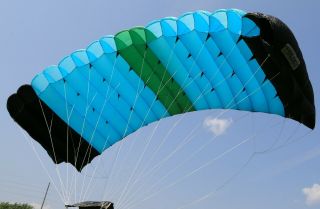 Glidepath MAN - O - WAR 320 sq ft skydiving 9 cell F111 parachute main canopy 2
