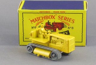 Vintage 1960s Matchbox 8c Caterpillar Tractor Vnmib Beauty