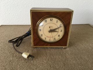 Vintage Telechron Model 8h15 Electric Wooden Clock,