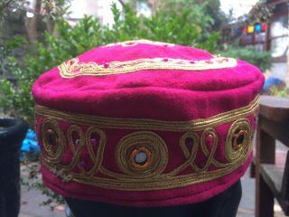 Vintage Smoking Cap size 59 or 7 1/4 in red felt with brocade beads and mirrors 5