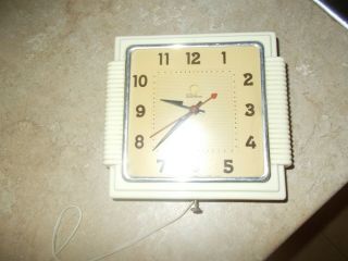 Vintage Telechron Bakelite Art Deco Electric Wall Clock Model 2H15S 3