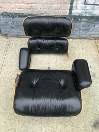 Herman Miller Eames Lounge Chair Cushions And Armrests 6