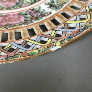 Antique Chinese Porcelain Famille Rose Medallion Reticulated Plate. 3