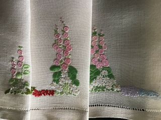 Lovely Vintage Linen Table Runner Crinoline Ladies/pretty Florals