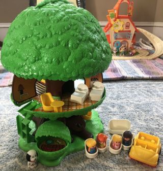 Vintage 1975 Kenner General Mills Tree Tots Family Tree House