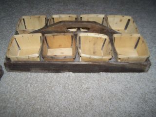 (2) OLD ANTIQUE 8 QUART WOODEN STRAWBERRY CARRIERS FRUIT BERRY HAND TOTE 5