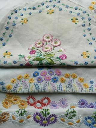 Vintage Embroidered Daisy Daisies Tablecloth X2,  Teapot Cover Repurposing