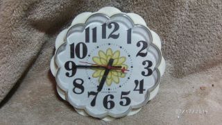 Vintage General Electric Wall Clock Model 2197 Flower
