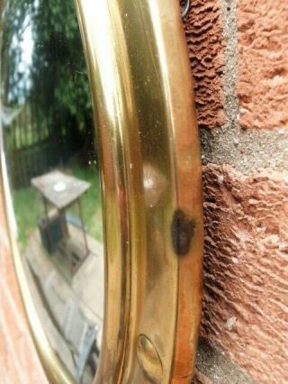 LOVELY VINTAGE 1930s BRASS & CONVEX GLASS PORTHOLE ROUND WALL MIRROR. 4