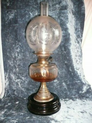 Antique Oil Lamp With Acid Etched Glass Shade Fleur De Lys Duplex Burner