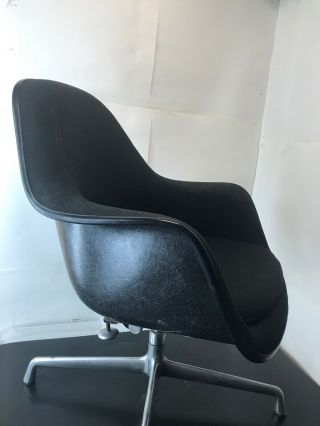 1x - - BLACK - HERMAN MILLER - EA178 - CHAIR - Eames Shell MCM 11