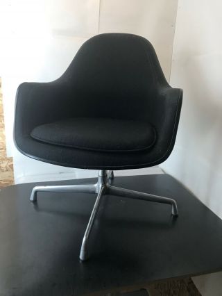 1x - - BLACK - HERMAN MILLER - EA178 - CHAIR - Eames Shell MCM 6