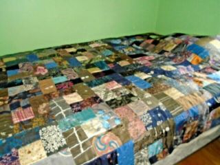 ANTIQUE CRAZY SILK QUILT RARE FIND 1930 ' S FULL/ QUEEN JUST DRY CLEANED 2