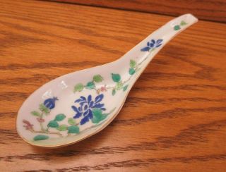 EXCLNT ANTIQUE CHINESE PORCELAIN SPOON LILY IRIS NYONYAWARE STRAITS PERANAKAN L8 3