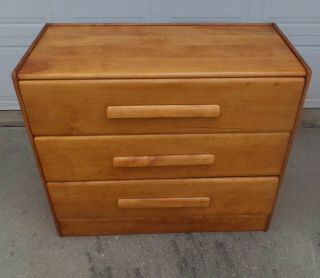 Mid Century Modern Heywood Wakefield Style Small Bedroom Set Bed 3 Drawer Chest 6