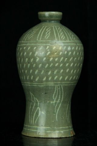 Jun232 Korean Goryeo Celadon Porcelain Meiping White Inlay Tokkuri Sake Bottle