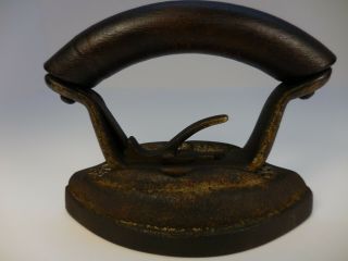 Small Antique / Vintage Detachable Handle Sad Iron - The Ober,  Old Tool