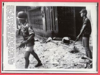 1968 South Vietnamese Police Rocket Attack On Saigon News Wirephoto