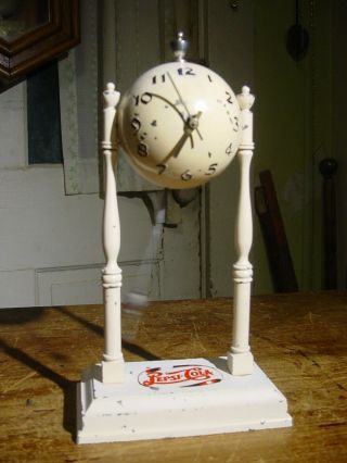 Vintage Lux Globe (ball) Pepsi Cola Advertiing 1930;s 1 Day Novelty Clock