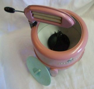 Vintage Toy WOLVERINE PINK DELUXE WASHER - 1950 ' s 3