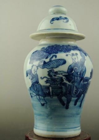 China Old Blue And White Porcelain Hand Painted Kirin Songzi Cover Pot C02