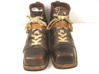 WWII US Army 10th Mountain Div.  Leather Combat Ski Boots - 1st Type - Size 9.  5 2