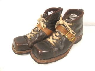 WWII US Army 10th Mountain Div.  Leather Combat Ski Boots - 1st Type - Size 9.  5 3
