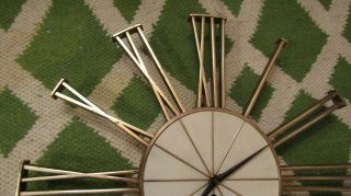 Vintage Syroco Wood Wall Clock 4187 Hollywood Regency Roman Numerals Windup 20 