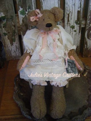 PRIMITIVE TEDDY BEAR DOLL,  ANTIQUE FABRIC,  OLD QUILT,  OLD PHOTO,  FOLK ART TEDDY BEAR 4