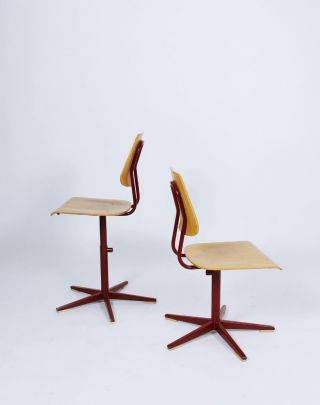 VINTAGE 1960 ' SWISS MADE HEIGHT ADJUSTABLE SCHOOL CHAIRS BY EMBRU 2