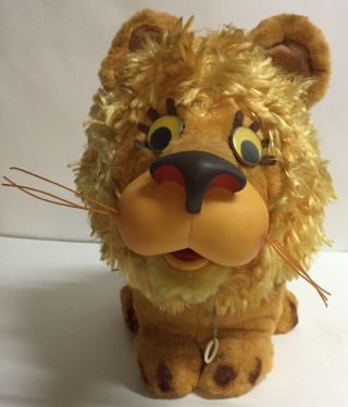 Vintage 1962 Larry The Lion Mattel Animal Yacker Plush Talks Mouth Moves