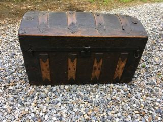 Antique Wood & Decorative Metal Steamer Trunk Chest 30” L X 15 1/2” W X 18” H