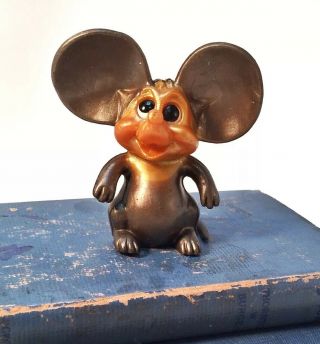 Vintage Russ Berrie Oily Jiggler Mouse / Orange Brown Gold / 1968