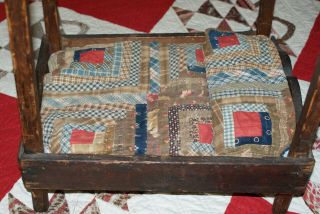 AAFA primitive 1800 ' s 4 poster doll bed with antique quilt and pillow 2