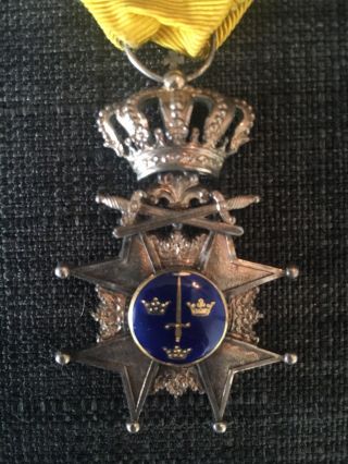 Sweden Medal Order Badge of the Sword with case 2