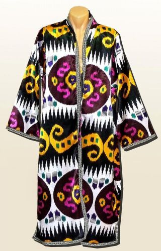 Wonderful Long Traditional Uzbek Silk Robe Chapan A6502