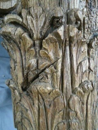 RARE 17TH CENTURY OAK CARVED COLUMN TOP,  CARVED WITH LARGE LEAVES 2