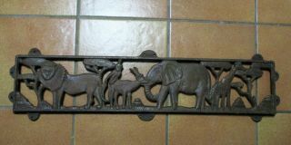 Vtg Reclaimed Decorative Cast Iron Floor Wall Grate Register - Animals - Wall Art